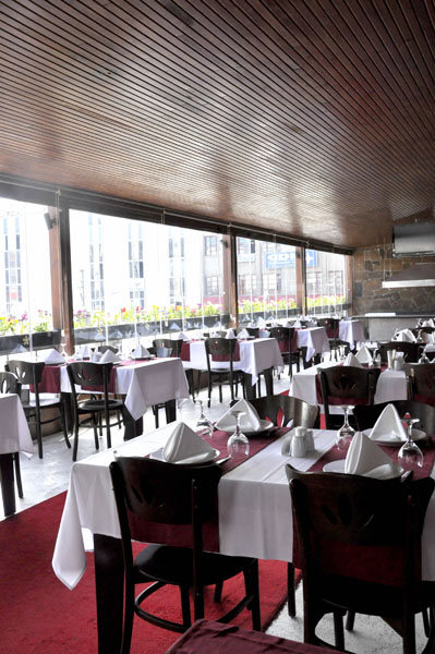 Tamara Business Hotel / Teras Restaurant.