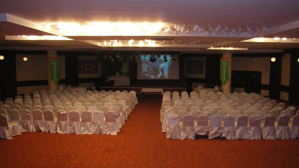 Tatlıses Hotel / TOPLANTI SALONU