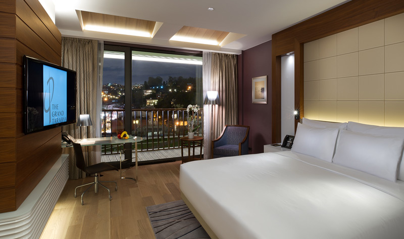 The Grand Tarabya Otel / marina manzaralı suit oda