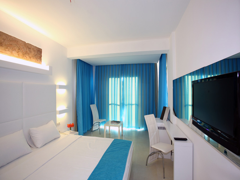 The Luvi Hotel  
