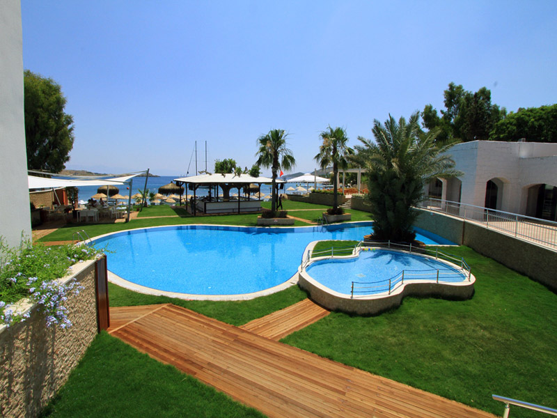 The Luvi Hotel  