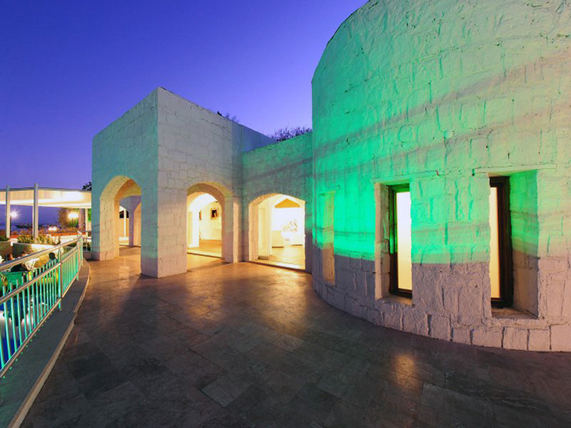 The Luvi Hotel  