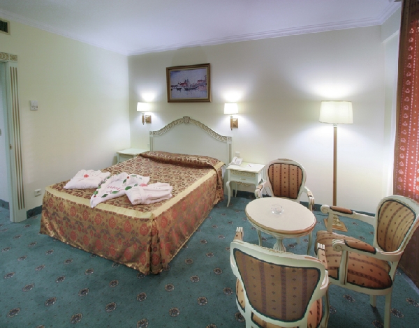 Venezia Palace Deluxe Resort Hotel  