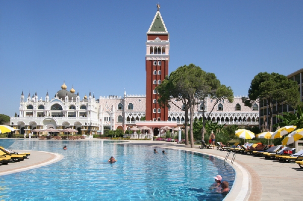 Venezia Palace Deluxe Resort Hotel  