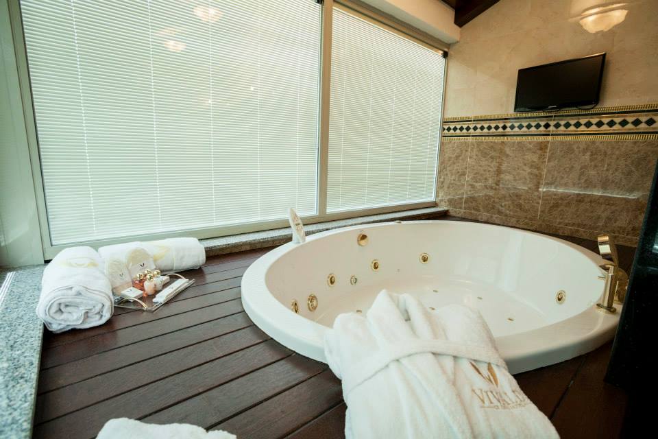 Vivaldi Ce Gold Hotel  