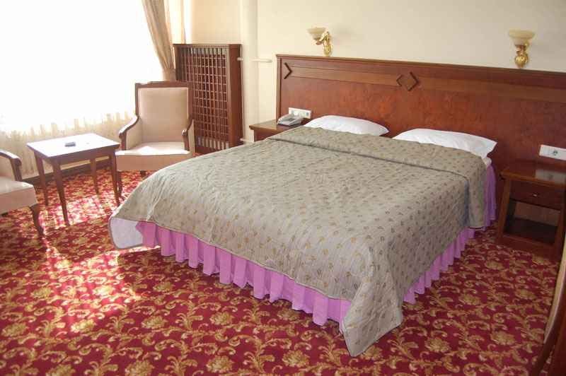 Zümrüt Otel  