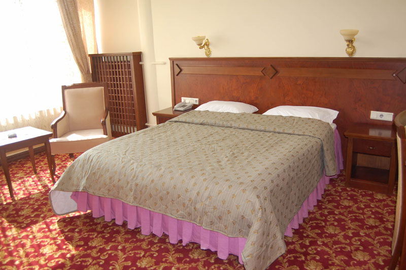 Zümrüt Otel  