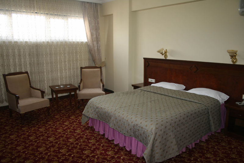 Zümrüt Otel  